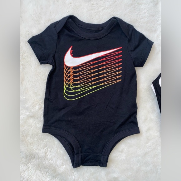 NWT Nike bundle - Picture 3 of 6